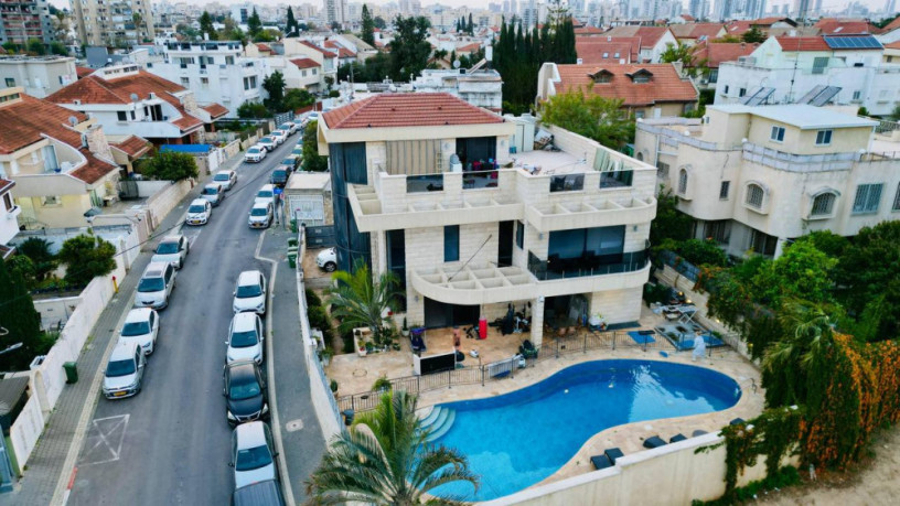 grace-holon-villa-pool-butik-otel-s-basseinom-big-1